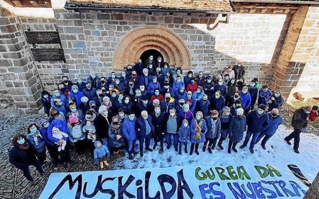 Protesta ante la ermita de Muskilda, realizada el pasado 19 de diciembre. Foto: cedida