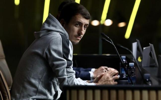 Mikel Oyarzabal no ha podido ejercitarse junto a sus compañeros