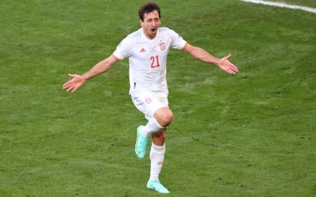 Oyarzabal celebra el gol ante Croacia