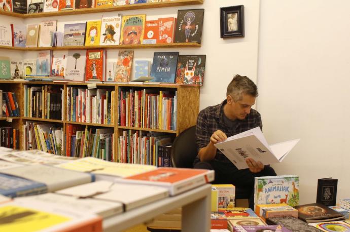 Los vales se pueden canjear en librerías, museos o espectáculos