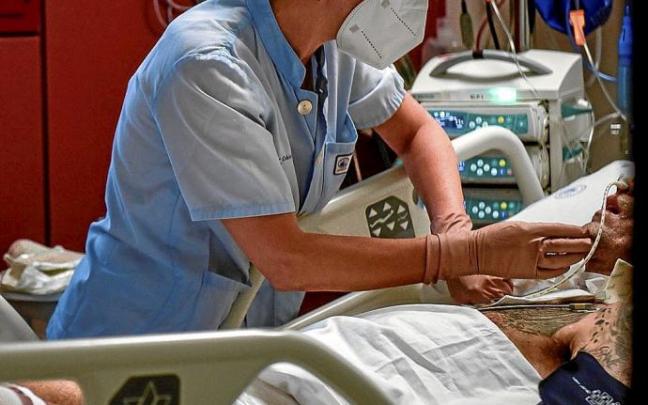 En la imagen de archivo, Unidad de Críticos de Basurto. Foto: Efe