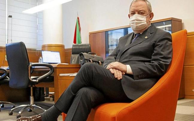 Pedro Azpiazu: "El pacto con EH Bildu es importante y puede abrir puertas, pero la cautela es lógica"