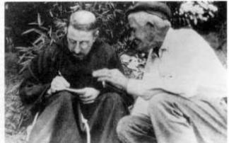 Su foto más popular, tomando notas de 'Almute dantza' que le canta Antonio Ziaurritz, en Alkotz, Ultzama. Su foto más popular, tomando notas de 'Almute dantza' que le canta Antonio Ziaurritz, en Alkotz, Ultzama.