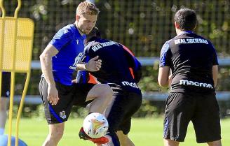 Asier Illarramendi, en el entrenamiento de ayer en Zubieta.