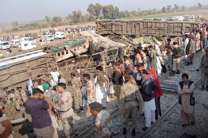 Los accidentes de trenes en Pakistán son muy habituales debido a lo obsoleto de sus infraestructuras
