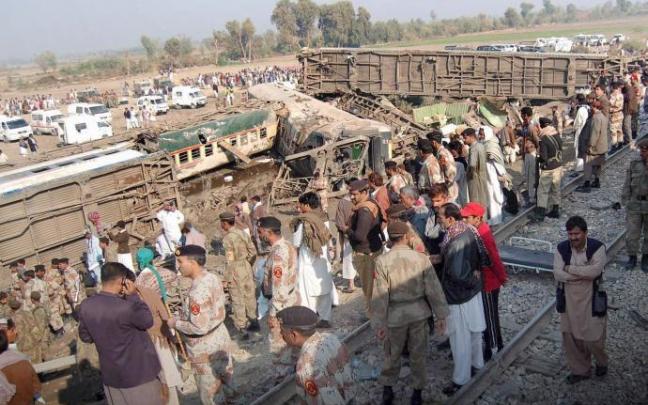 Los accidentes de trenes en Pakistán son muy habituales debido a lo obsoleto de sus infraestructuras