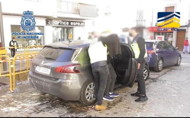 Momento de una de las detenciones practicadas