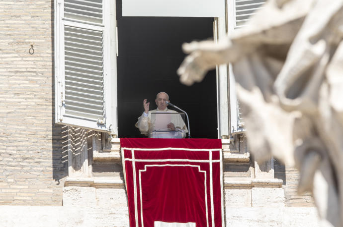 El Papa Francisco desde la ventana del Palacio Apostólico
