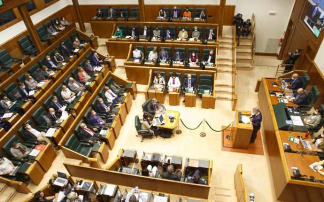 El debate ha puesto de manifiesto las desavenencias entre los grupos El debate ha puesto de manifiesto las desavenencias entre los grupos