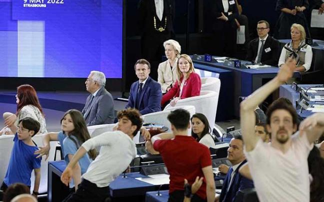 El baile en la ceremonia en el Parlamento Europeo.