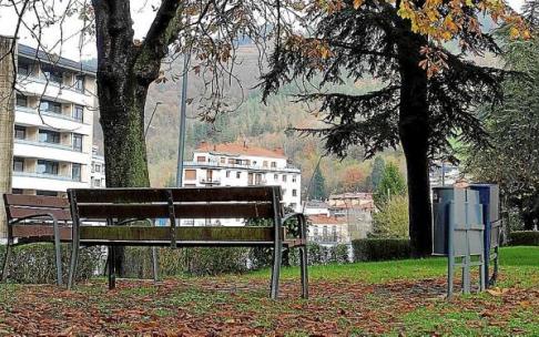 El pequeño parque del barrio Grupo Legazpi de Zumarraga.