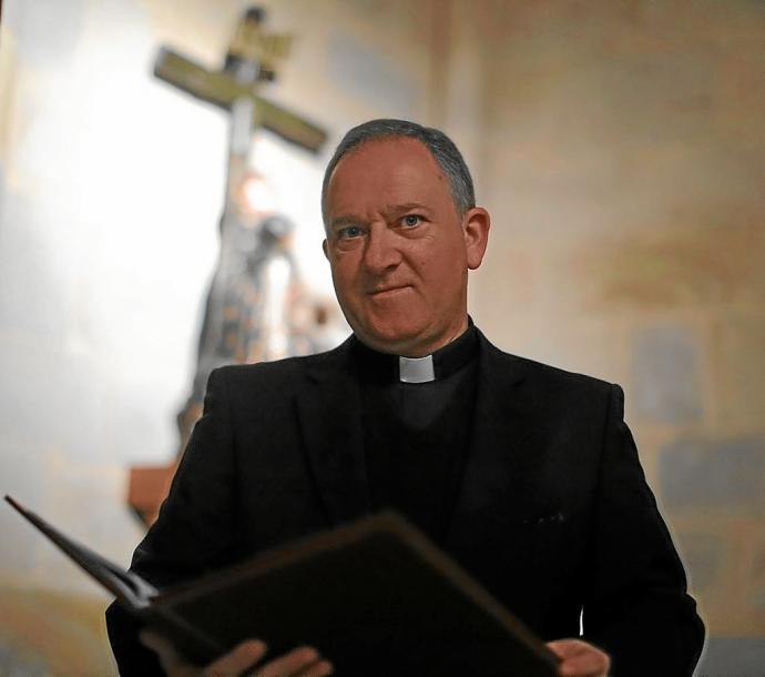 Luis Alberto Loyo, párroco del Casco Viejo y deán de la catedral de Santiago. Foto: Juan Lazkano