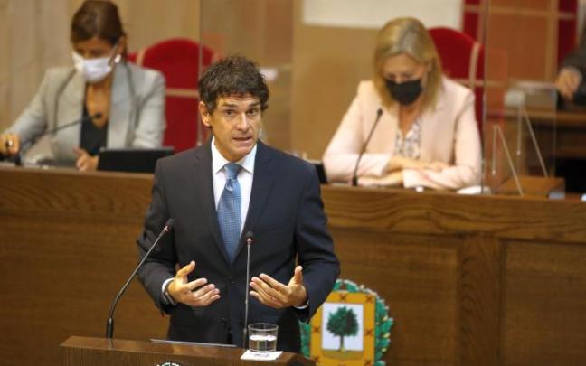 El diputado general, Unai Rementeria, en un pleno.