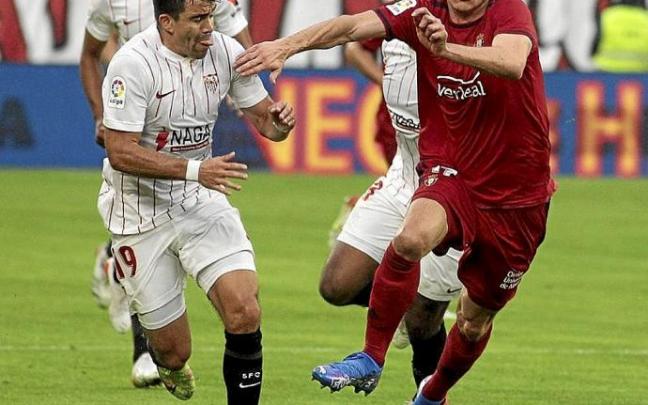 Budimir pelea con Acuña. Foto: Agencia LOF