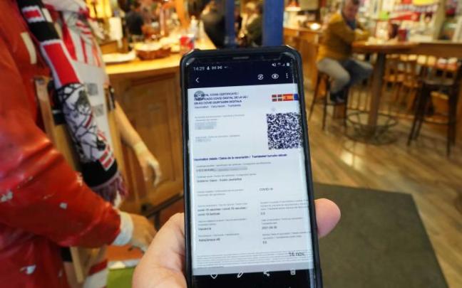 Acceso desde un teléfono móvil al Pasaporte Covid