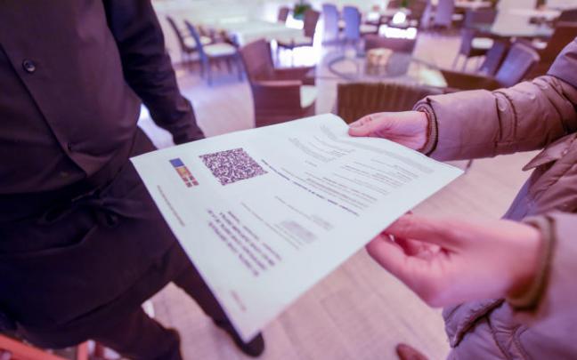 El uso del pasaporte covid será una realidad en Euskadi en las próximas horas.