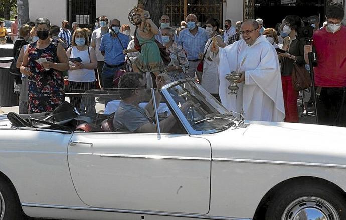 Pasarela de vehículos por San Cristóbal