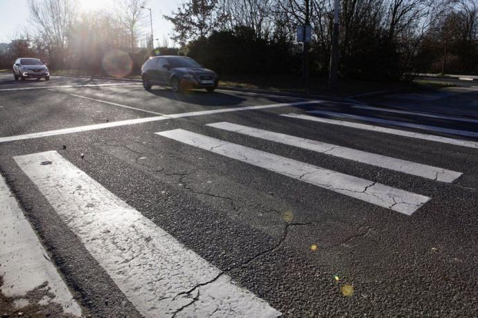 Paso de peatones donde se produjo el atropello mortal en el Paseo de los Humedales.