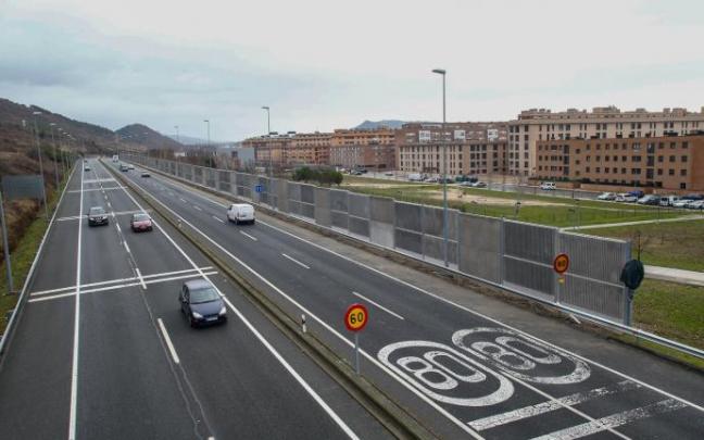 Fotos de la pantalla acústica que se esta construyendo en la ronda norte Fotos de la pantalla acústica que se esta construyendo en la ronda norte