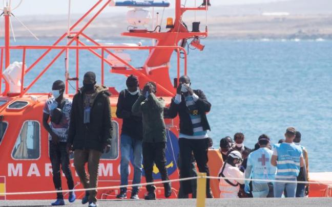 Varios migrantes rescatados en Fuerteventura Varios migrantes rescatados en Fuerteventura