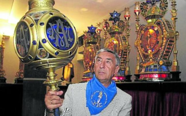 "Querer a nuestra patrona y a su fiesta nos ha hecho esperar un año y nos hará esperar dos" "Querer a nuestra patrona y a su fiesta nos ha hecho esperar un año y nos hará esperar dos"