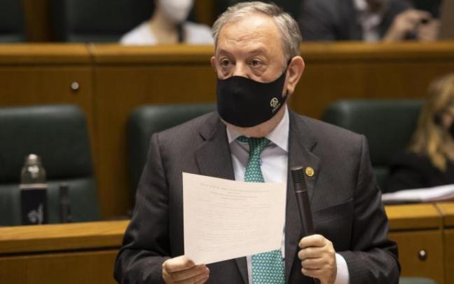 El consejero de Economía y Hacienda, Pedro Azpiazu.