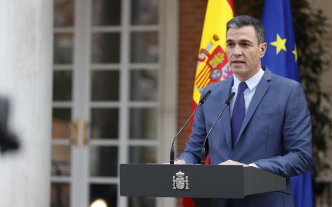 Pedro Sánchez comparece desde el Palacio de la Zarzuela.