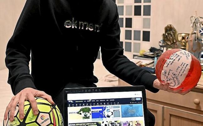 Unai Garma, que jugaba a las apuestas deportivas, en su domicilio. Foto: Oskar González