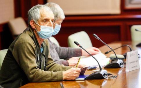 Los portavoces de los pensionistas este jueves.