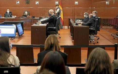 "Pensó estrellar el coche con sus hijos para dañar a su exmujer"