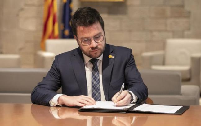 Aragonès firma el decreto de la convocatoria de la consulta de los JJOO.