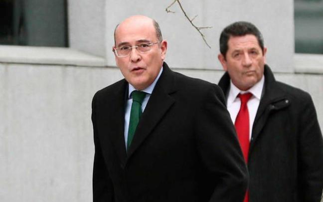 Pérez de los Cobos no informó al ministro Grande-Marlaska sobre la investigación del 8-M que estaba en curso Pérez de los Cobos no informó al ministro Grande-Marlaska sobre la investigación del 8-M que estaba en curso