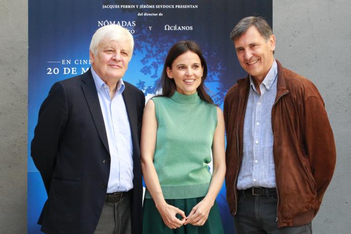 Jacques Perrin y Jacques Cluzauz acompañados por Elena Anaya