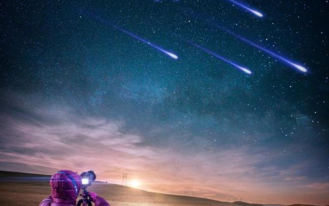 Las perseidas llegan a su máximo apogeo en la noche de este miércoles. Las perseidas llegan a su máximo apogeo en la noche de este miércoles.