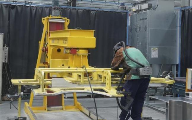 Un trabajador en su empresa.