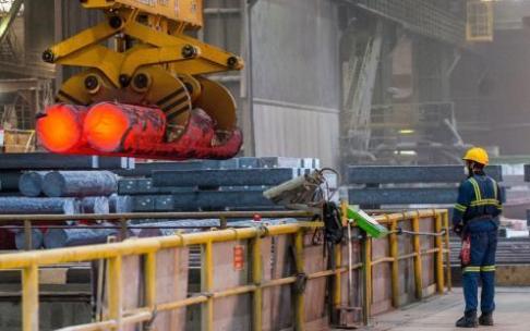 El PIB creció un 2% en el tercer trimestre y modera su avance interanual al 2,7%.