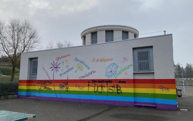 Pintadas en Arantzabela Ikastola.