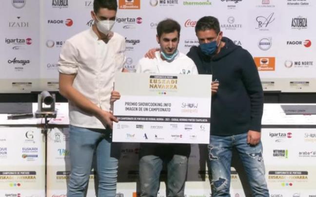 Sergio Lerga y Lorenzo Arejula (La Vieja Iruña), con el galardón Imagen de un Campeonato. Sergio Lerga y Lorenzo Arejula (La Vieja Iruña), con el galardón Imagen de un Campeonato.