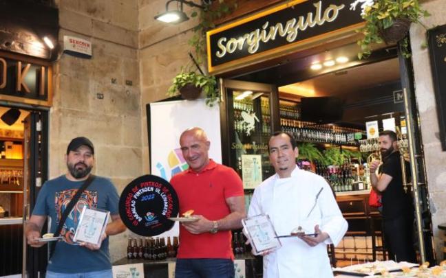 Paul Frette (Bar La Muga), Pedro Cinos (Sorginzulo) y Antonio García (Bar El Ciervo) Paul Frette (Bar La Muga), Pedro Cinos (Sorginzulo) y Antonio García (Bar El Ciervo)