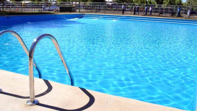 La piscina, la gran necesidad durante el verano.