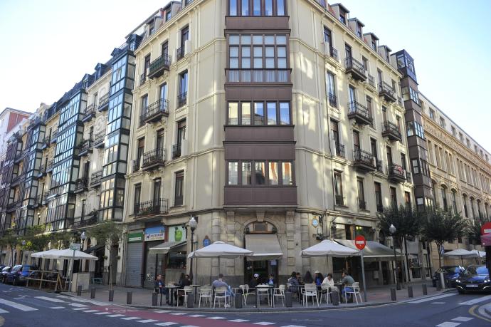 La construcción de vivienda nueva en Bilbao ha experimentado un ligero crecimiento pero sigue siendo inferior al resto de Euskadi.