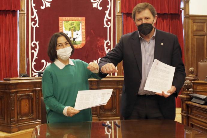 La alcaldesa getxotarra, Amaia Agirre, y el presidente de la Mancomunidad, Josu Landaluze.