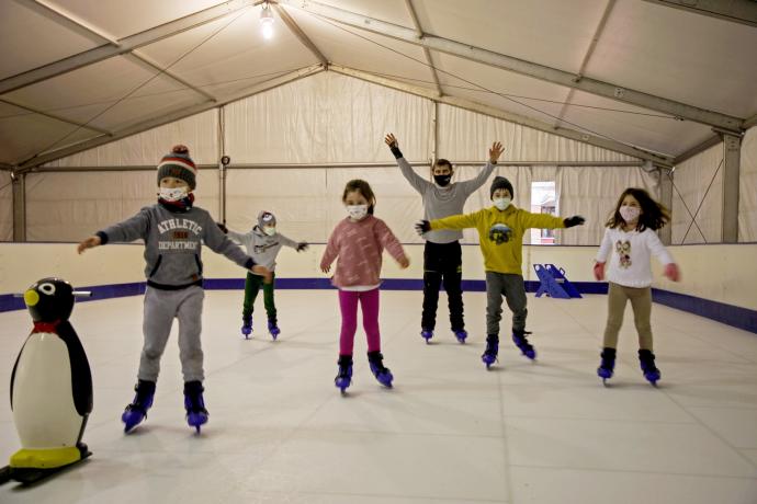 Sopela instalará una pista de hielo en la plaza Urgitxieta.