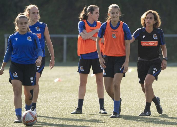 Imagen de un entrenamiento de las realistas en las instalaciones de Zubieta.