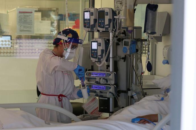 Osakidetza recibe 2,8 millones para investigar el tratamiento de covid con plasma