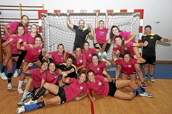 El BM Lagunak ya es un equipo consolidado en la Plata femenina. Foto: Iñaki Porto