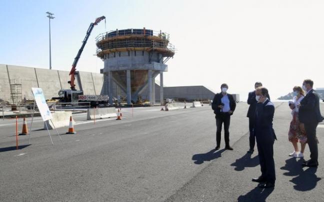 Plataforma flotante de Saitec en el Puerto de Bilbao.