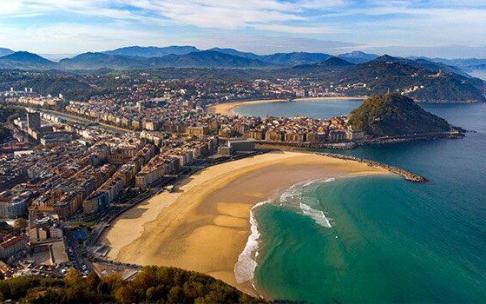 Donostia y sus tres playas.