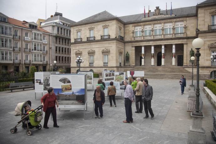 El palacio de la Provincia y las oficinas de la institución foral.