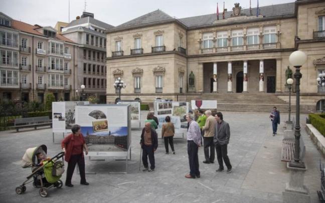 El palacio de la Provincia y las oficinas de la institución foral.